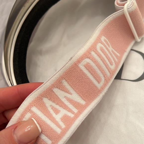 Christian Dior Sun Visor - Picture 7 of 12